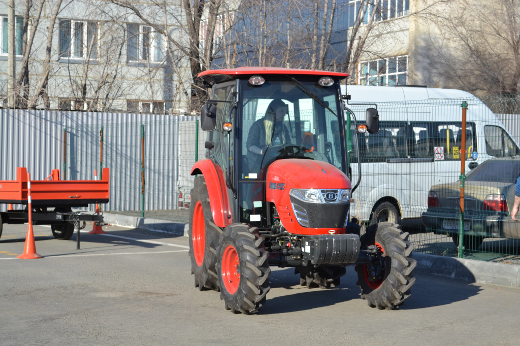 обучение на трактор, права на трактор. удостоверение тракториста-машиниста